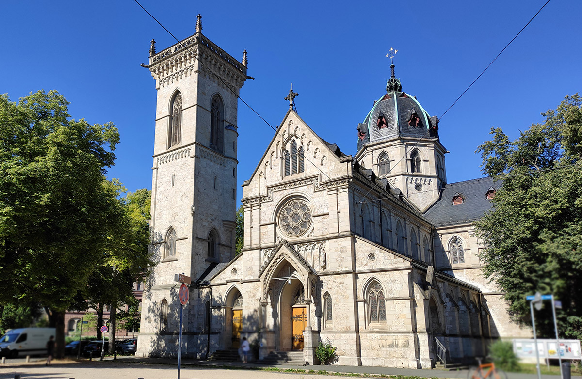 Katholische Kirche - Image 1